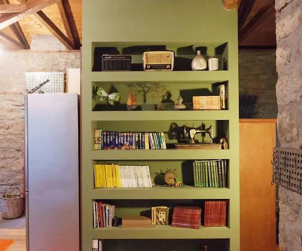 Летний дом House In Traditional Greek Village *